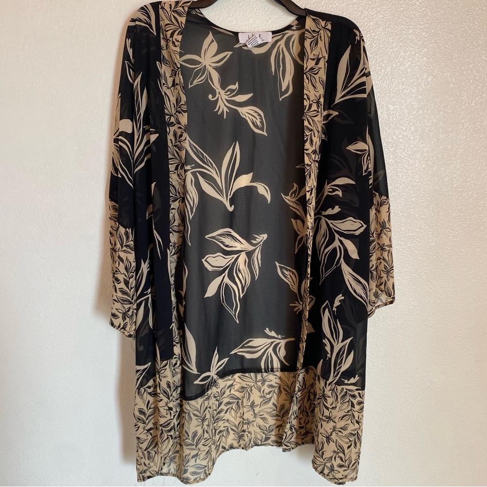 NT L.I.F.E. Kimono Womens open front Floral Print Top one size fits most